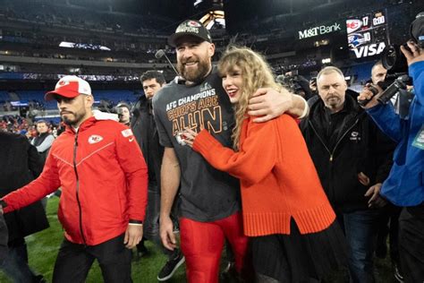 women who like fat guys|Women love men with ‘dad bods’ like Travis Kelce .